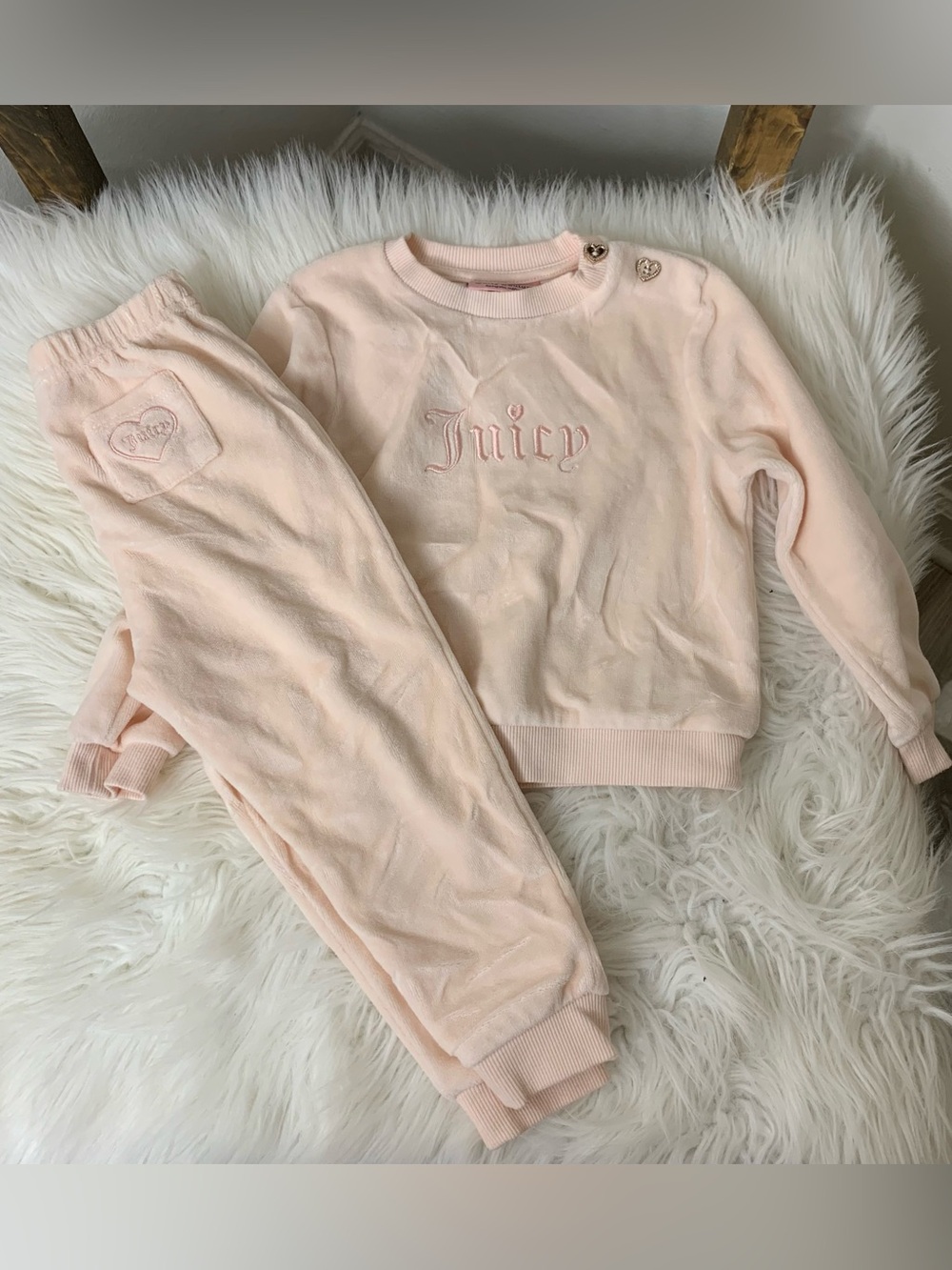 Juicy Couture Baby Pink Velour Sweatshirt & Jogger Set Size 24M